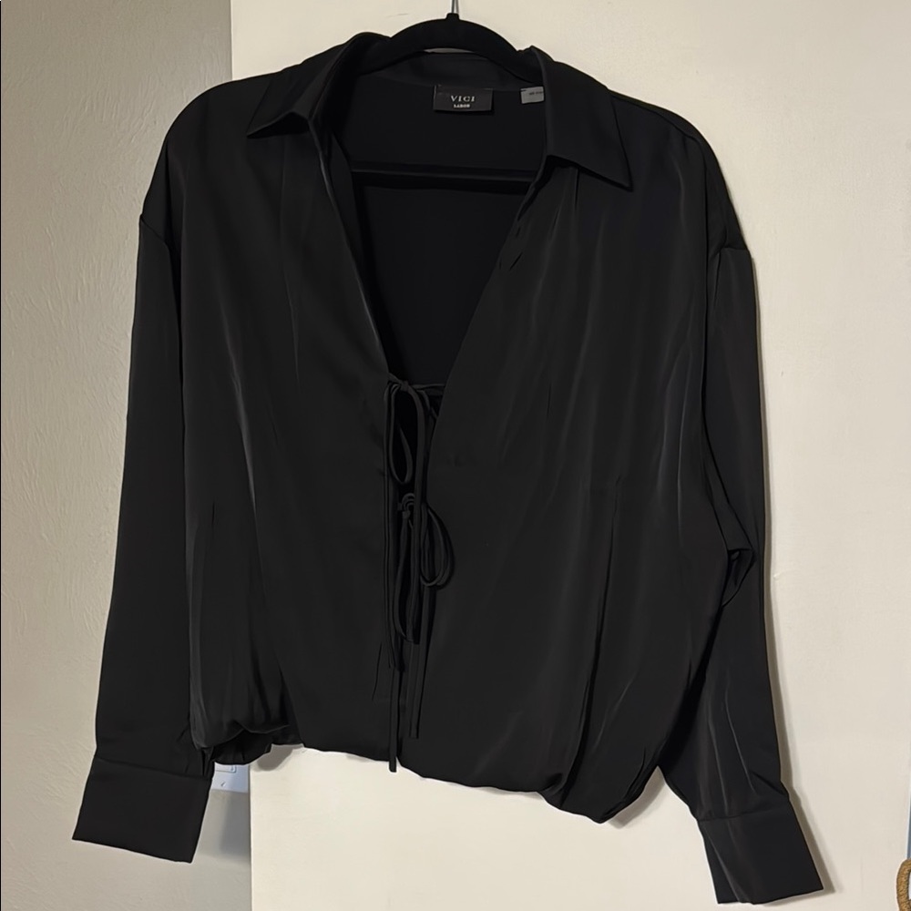 VICI Women’s Falling Forward Front Tie Top